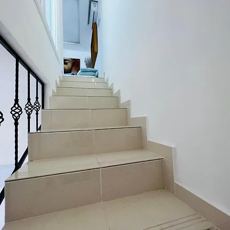 Paulmarie Duplex In Colina Blanca 阿德耶